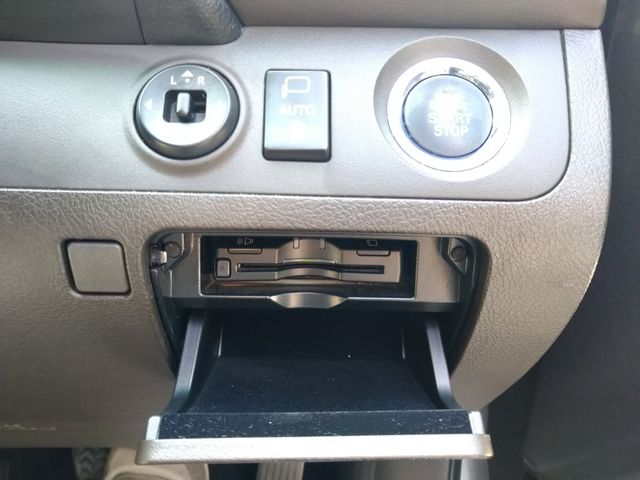 Toyota CROWN SEDAN 2011-02 2461-17