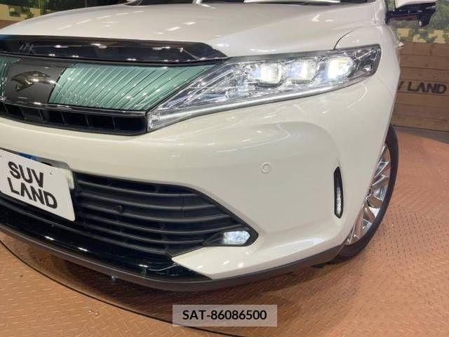 Toyota HARRIER 2018-12 337686-12