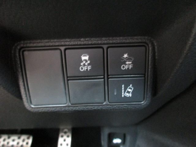 Honda CIVIC 2018-05 20574-15