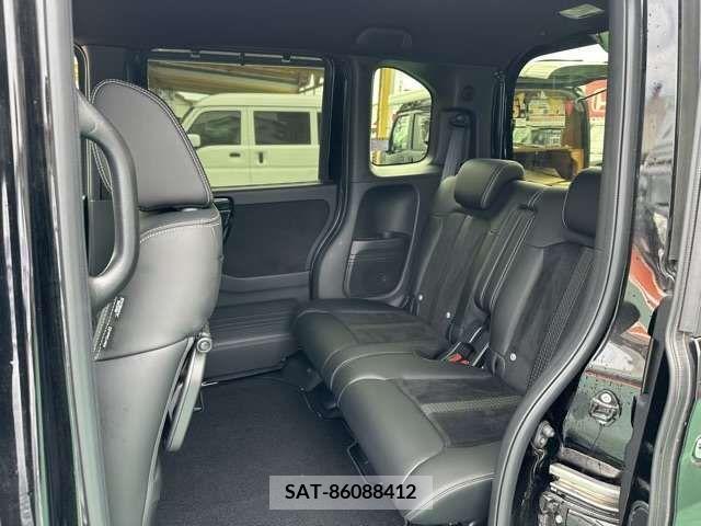 Honda N BOX CUSTOM 2022-07 307301-3