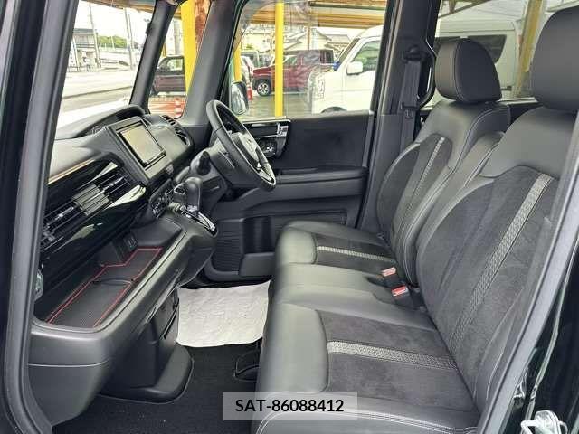 Honda N BOX CUSTOM 2022-07 307301-2
