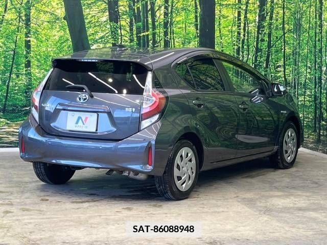 Toyota AQUA 2018-11 356321-17