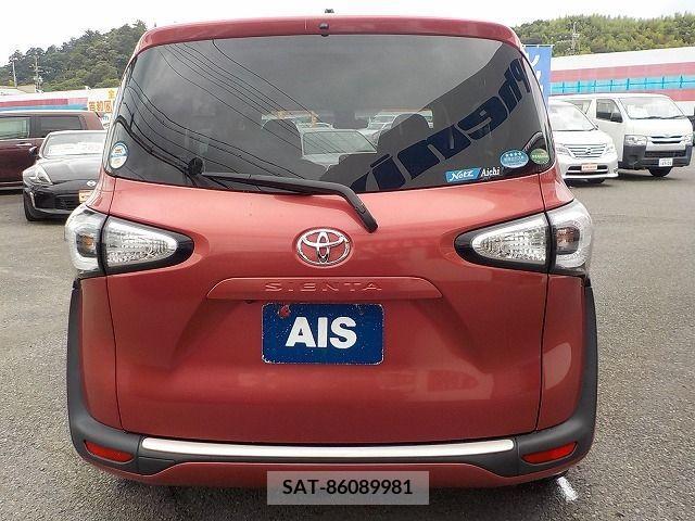 Toyota SIENTA 2015-08 335109-6