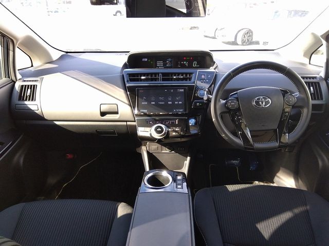 Toyota PRIUS ALPHA 2016-10 183214-2