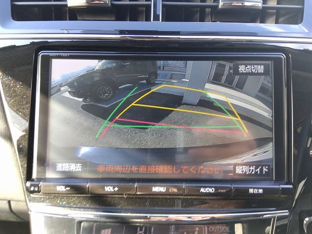 Toyota PRIUS ALPHA 2016-10 183214-5