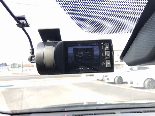 Toyota PRIUS ALPHA 2016-10 183214-14
