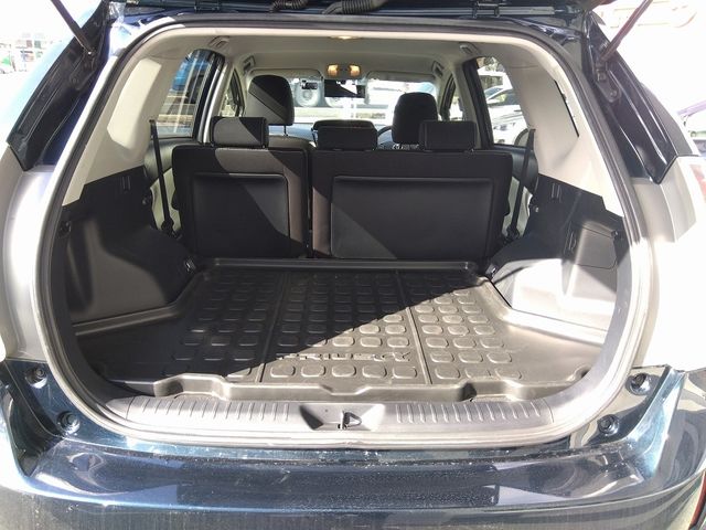 Toyota PRIUS ALPHA 2016-10 183214-19