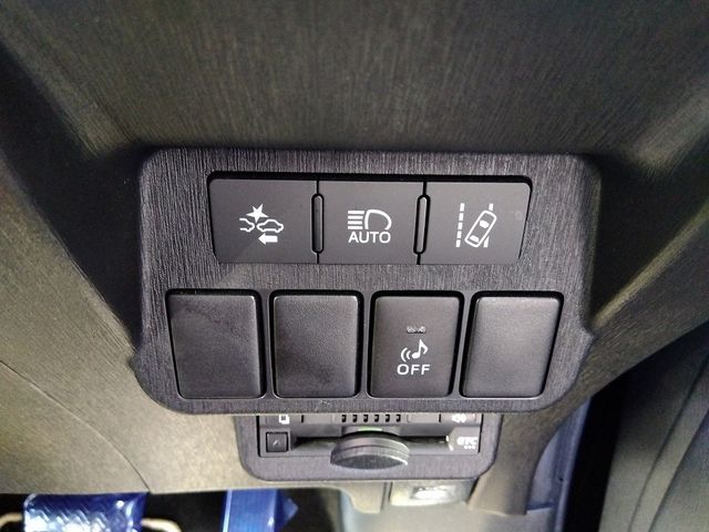 Toyota PRIUS ALPHA 2016-10 183214-11
