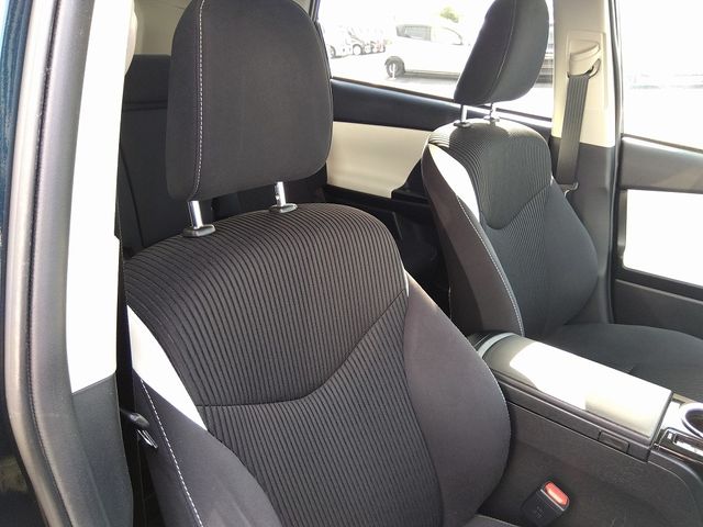 Toyota PRIUS ALPHA 2016-10 183214-17