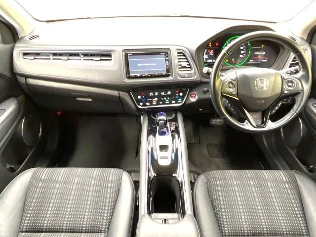Honda VEZEL 2016-03 186497-1