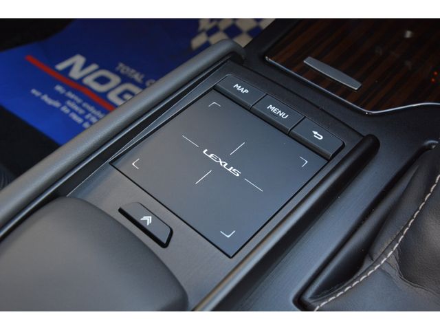Lexus ES 2019-02 196492-12