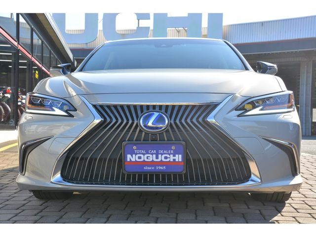 Lexus ES 2019-02 196492-1