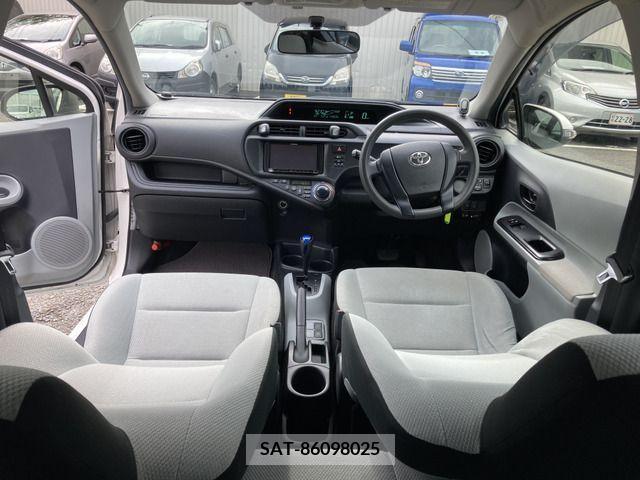 Toyota AQUA 2014-01 378391-5