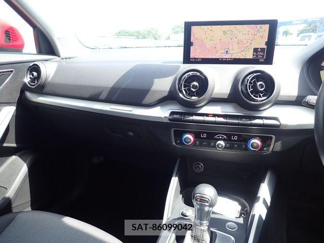 Audi Q2 2019-10 333708-16
