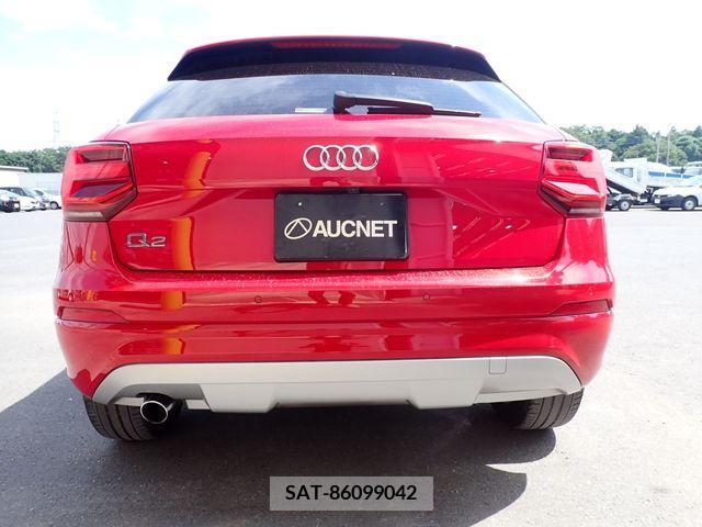 Audi Q2 2019-10 333708-5