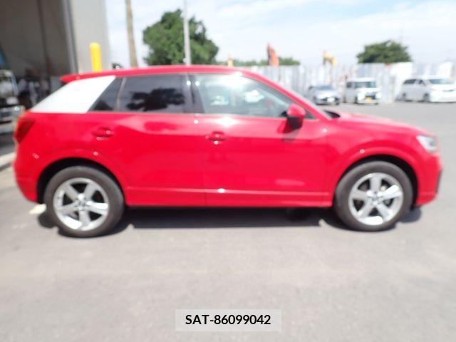 Audi Q2 2019-10 333708-4