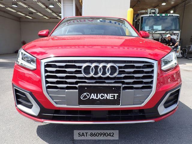 Audi Q2 2019-10 333708-3