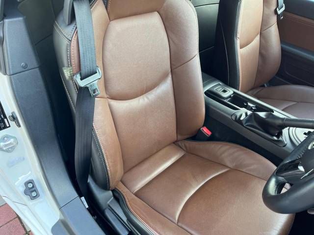 Mazda ROADSTER 2015-01 18497-4