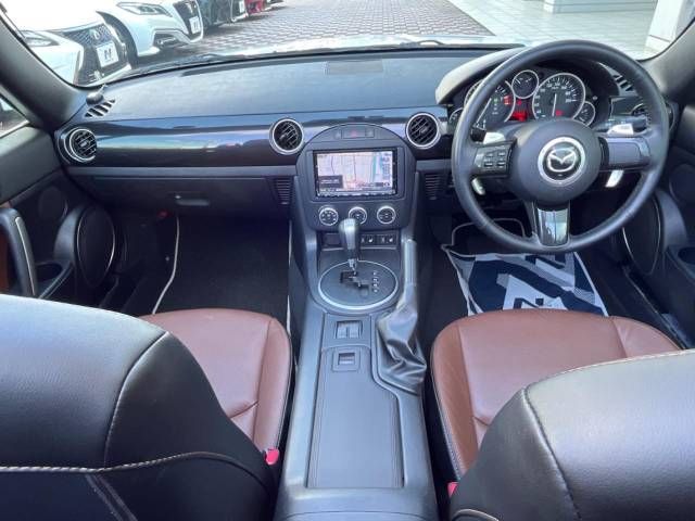Mazda ROADSTER 2015-01 18497-1