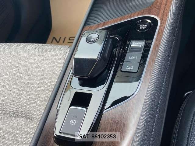 Nissan AURA 2023-09 261461-13