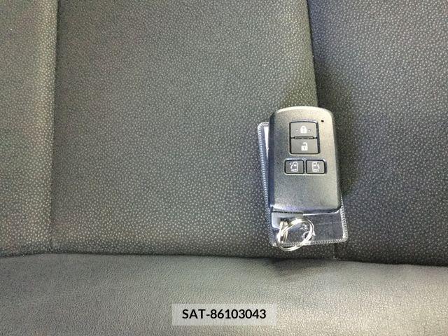 Toyota NOAH 2019-04 298100-14