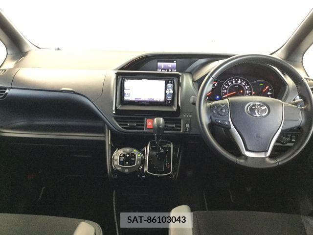 Toyota NOAH 2019-04 298100-1