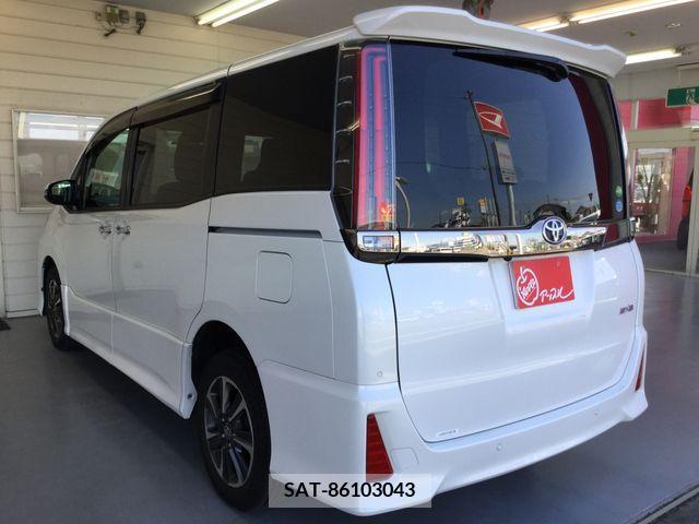 Toyota NOAH 2019-04 298100-6