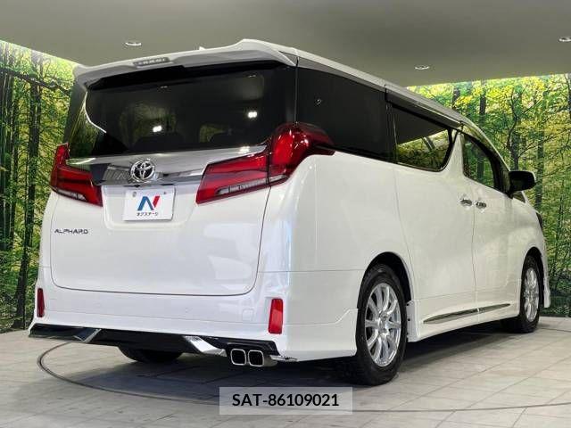 Toyota ALPHARD 2021-10 211871-17