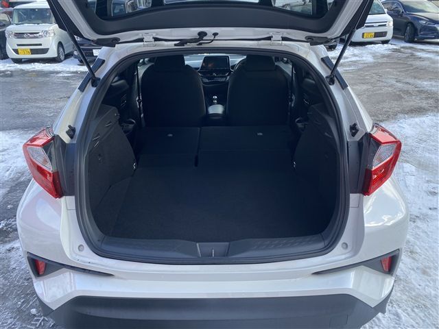 Toyota C-HR 2017-05 2871-13