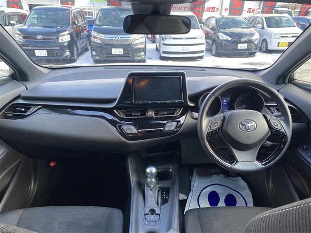 Toyota C-HR 2017-05 2871-10