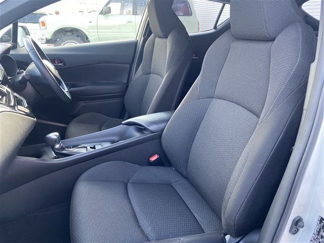Toyota C-HR 2017-05 2871-20