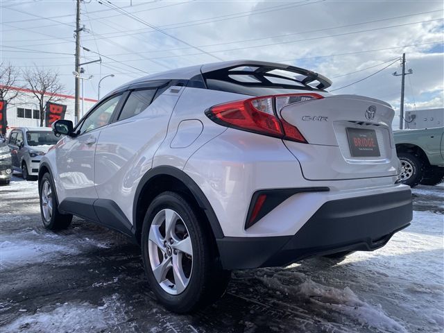 Toyota C-HR 2017-05 2871-3