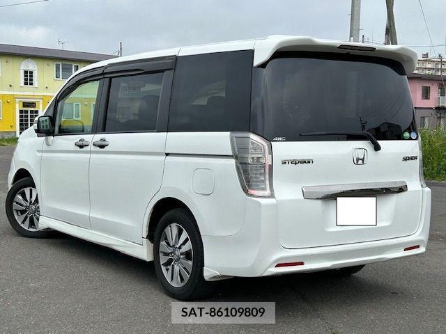 Honda e 2013-09 328305-1