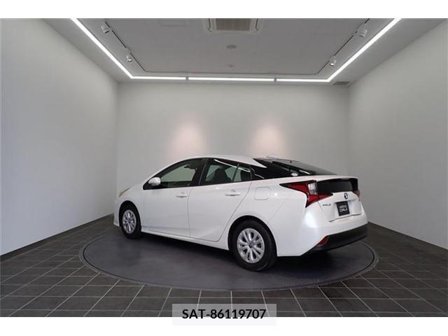 Toyota PRIUS 2021-09 282013-6