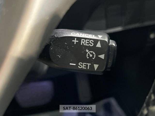 Lexus CT 2011-06 256913-5