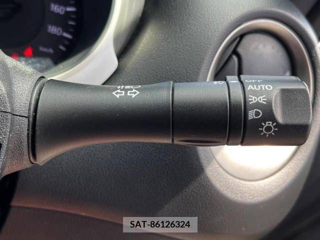 Nissan JUKE 2012-05 256850-6