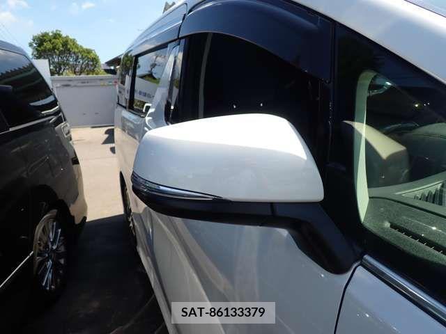 Toyota VELLFIRE 2015-12 369829-7