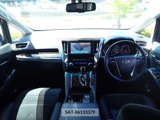 Toyota VELLFIRE 2015-12 369829-17