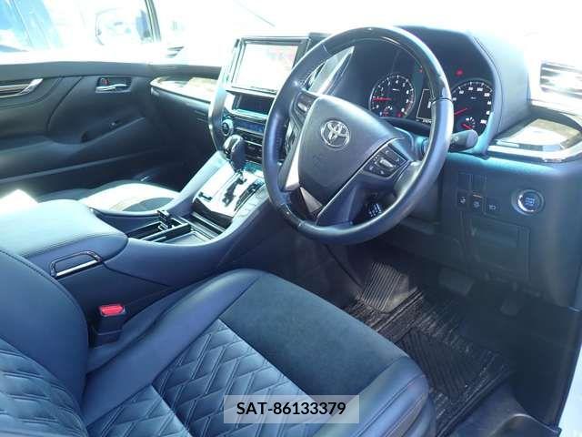 Toyota VELLFIRE 2015-12 369829-16