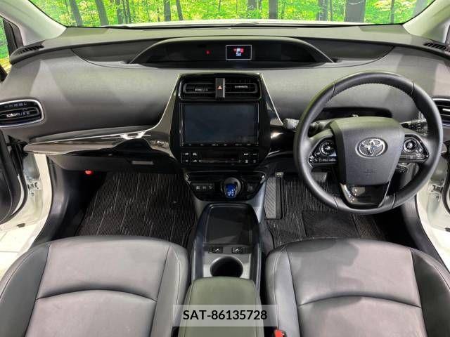 Toyota PRIUS 2019-11 322436-1