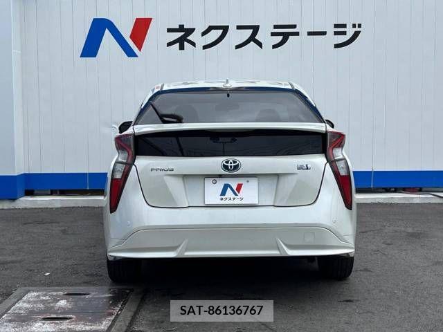 Toyota PRIUS 2016-02 256926-15