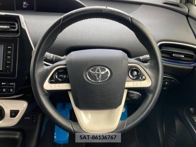 Toyota PRIUS 2016-02 256926-11