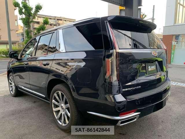Cadillac ESCALADE 2022-06 378701-11