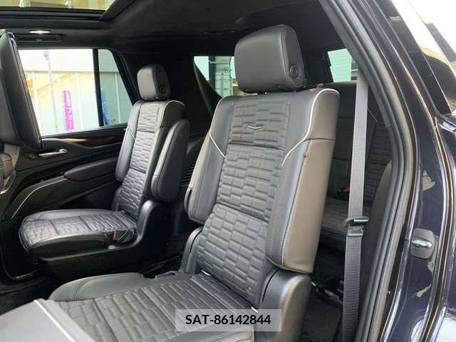 Cadillac ESCALADE 2022-06 378701-15