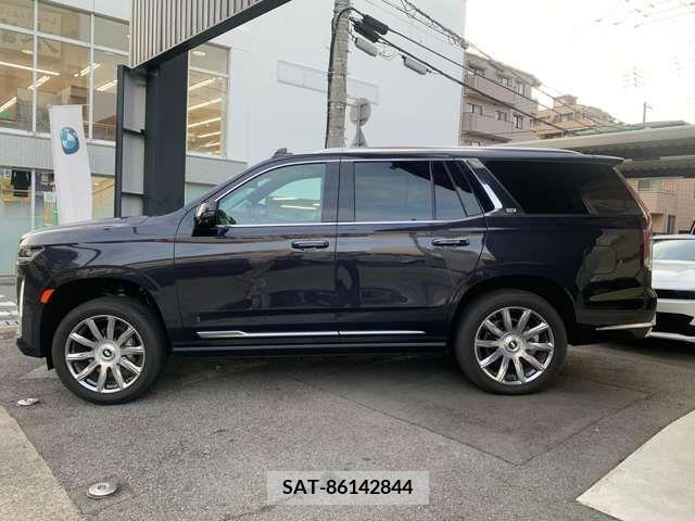 Cadillac ESCALADE 2022-06 378701-6
