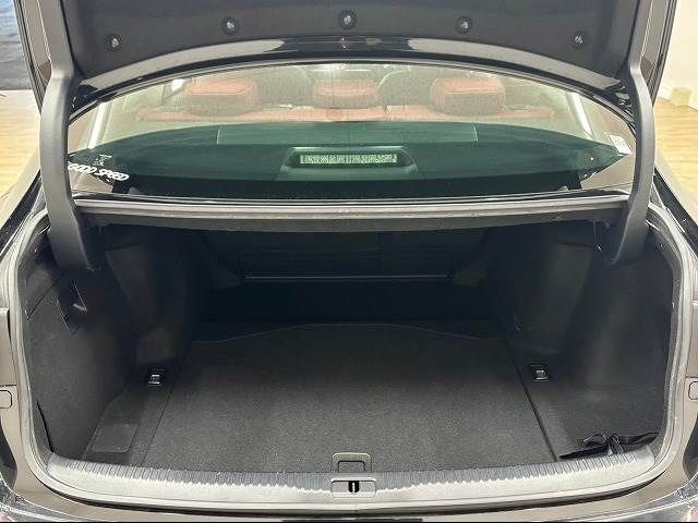 Lexus IS 2017-01 18209-12