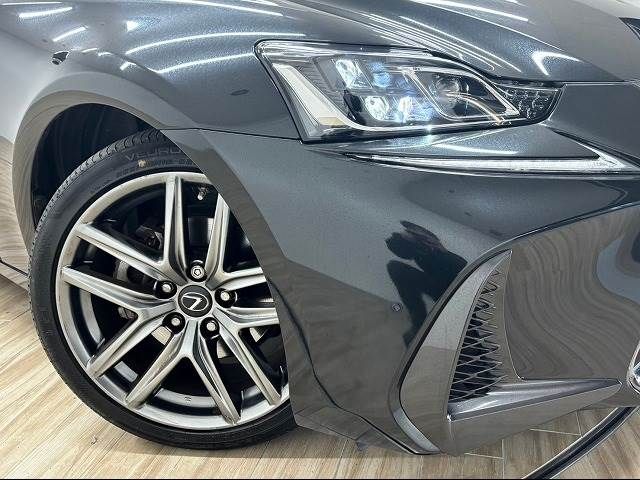 Lexus IS 2017-01 18209-19