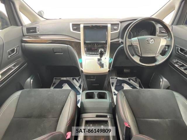 Toyota VELLFIRE 2013-02 288064-1
