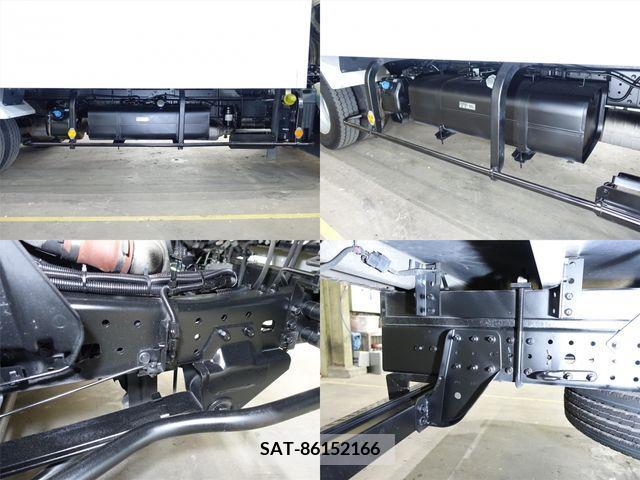 Mitsubishi CANTER 2016-12 214274-11