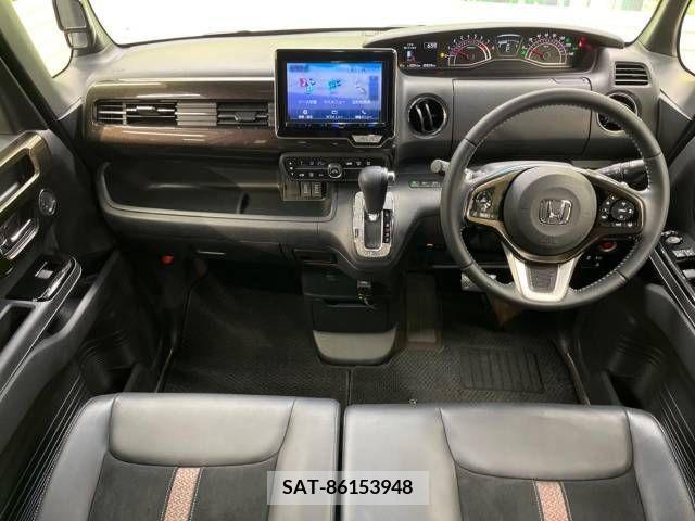 Honda N BOX CUSTOM 2019-03 218652-1